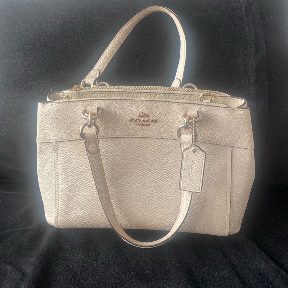 Coach bone cream BROOKE CARRYALL gold leather